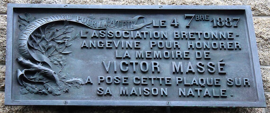 Plaque commémorative à l'emplacement de la maison natale de Victor Massé à Lorient