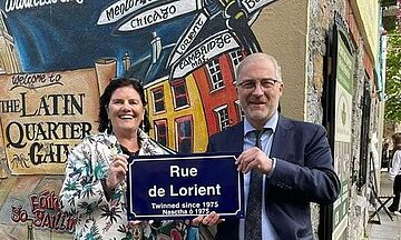 Collette Connelly et Fabrice Loher inaugure une rue de Lorient à Galway