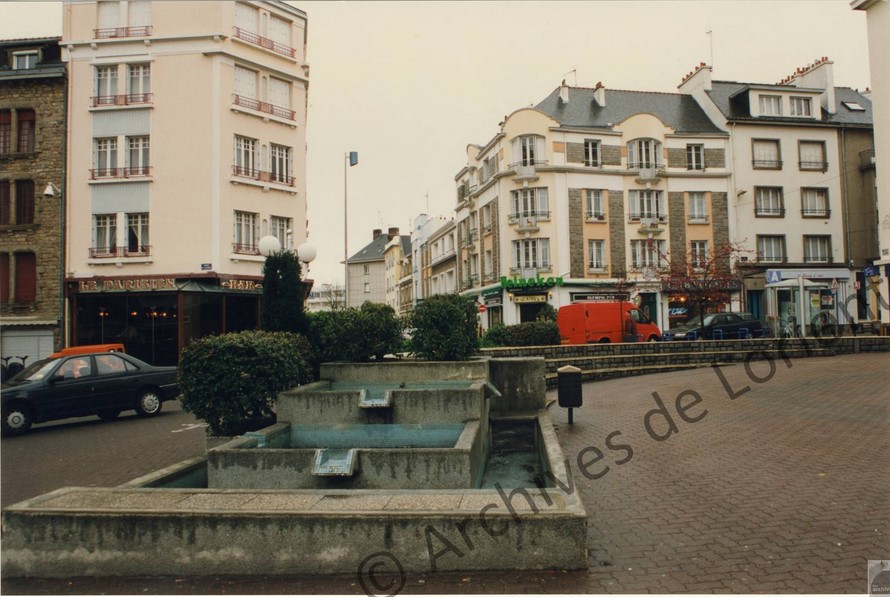 Fontaine Place Aristide Briand